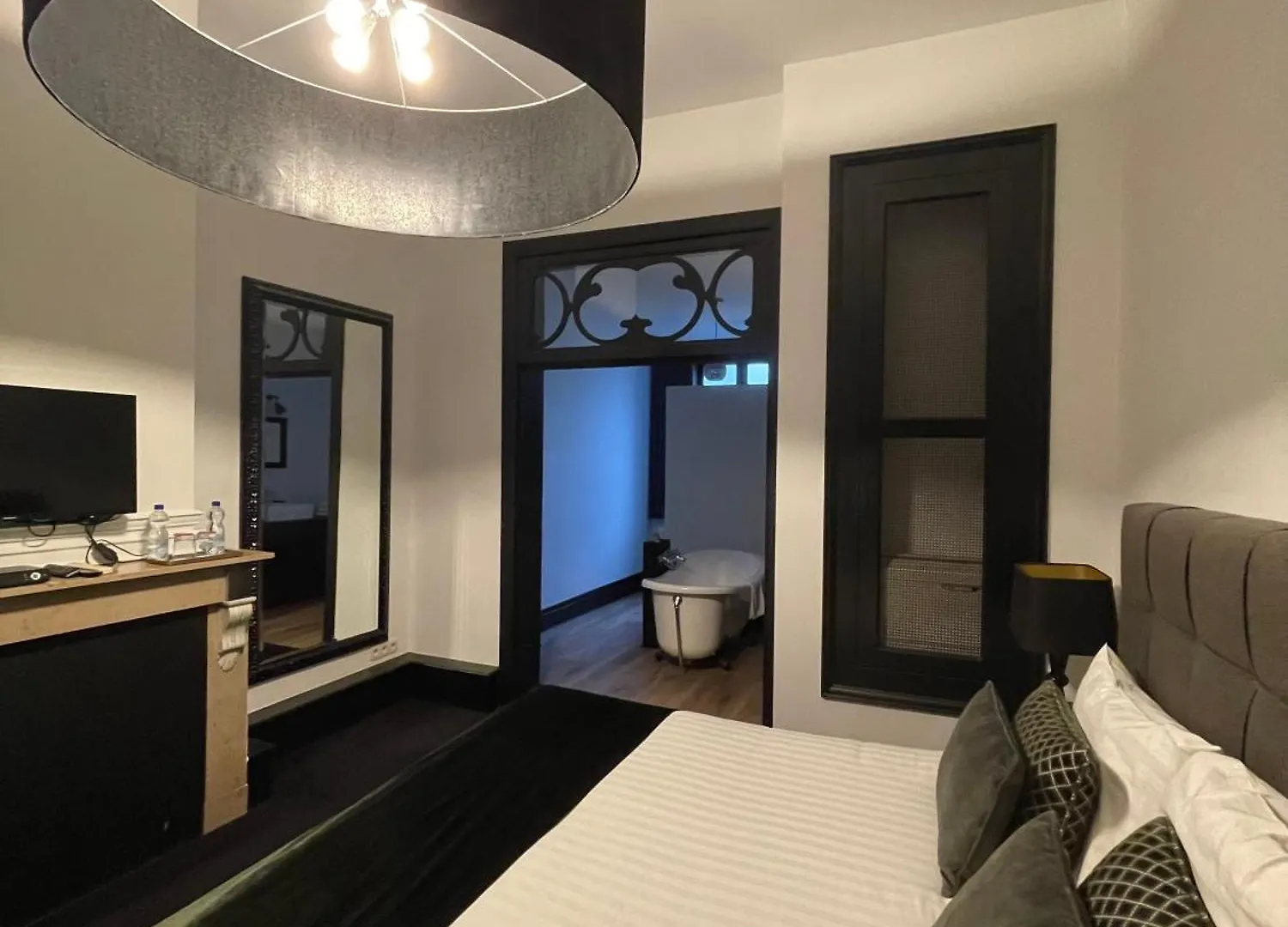 Bed and Breakfast B in Antwerpen 2*,  Belgien